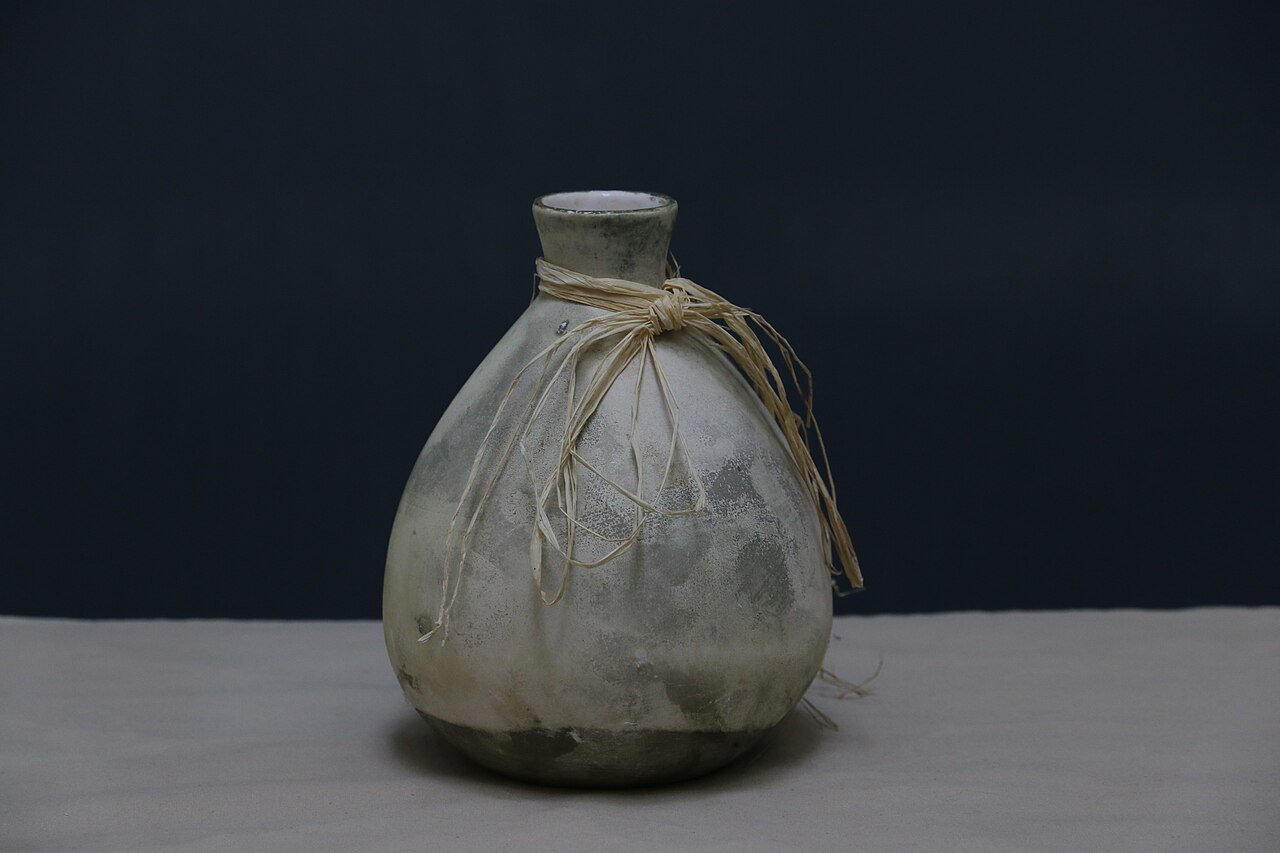 Ceramic Vase with Dried Flower Set